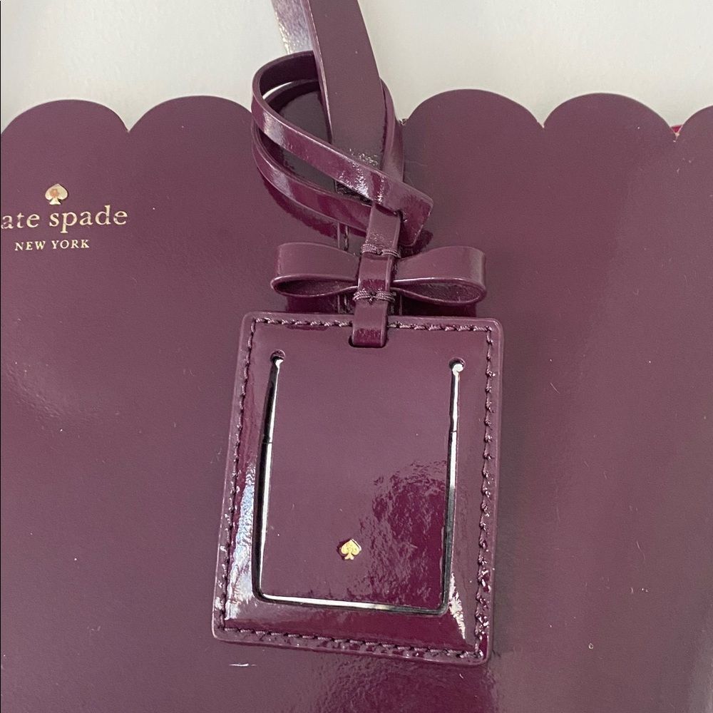 Kate Spade Lily Avenue Carrigan Leather Scallop-Edged Tote Burgundy Bag Tag Chic - Picture 12 of 12